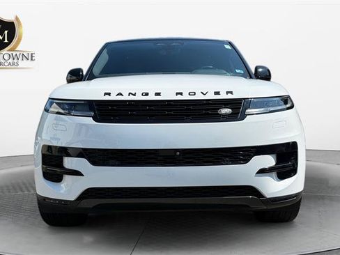 Used 2024 Land Rover Range Rover Sport SE AWD/4WD image 8