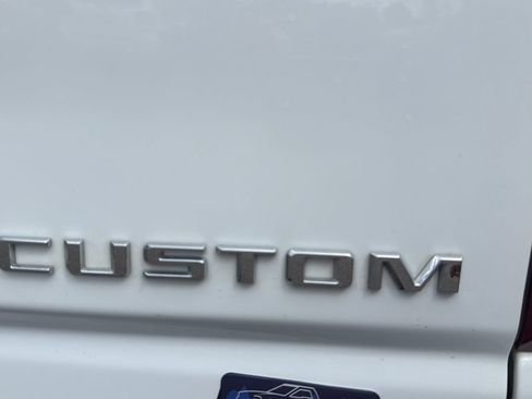 Used 2022 Chevrolet Silverado 2500 Custom w/ Custom Value Package AWD/4WD image 21