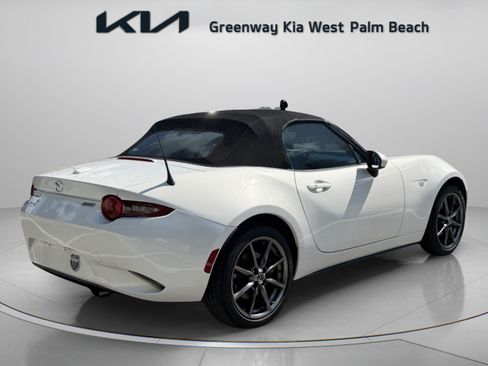 Used 2016 MAZDA MX-5 Miata Grand Touring RWD image 7