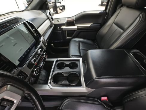Used 2022 Ford F250 Lariat w/ Lariat Ultimate Package AWD/4WD image 30