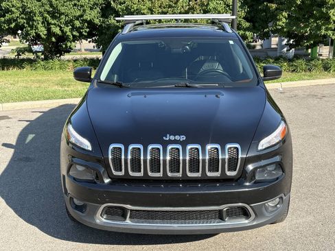 Used 2015 Jeep Cherokee Limited w/ Luxury Group AWD/4WD image 3
