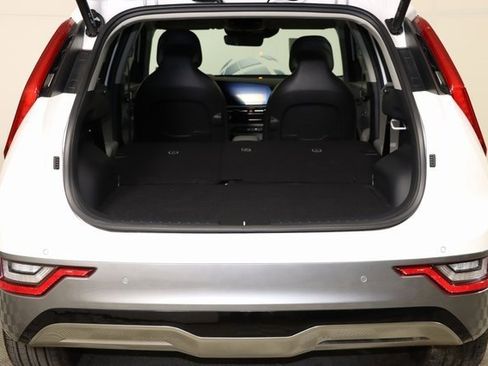 Used 2023 Kia Niro Wave image 13