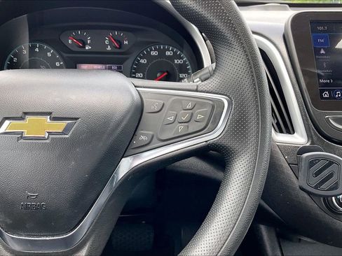 Used 2023 Chevrolet Malibu LT FWD image 11