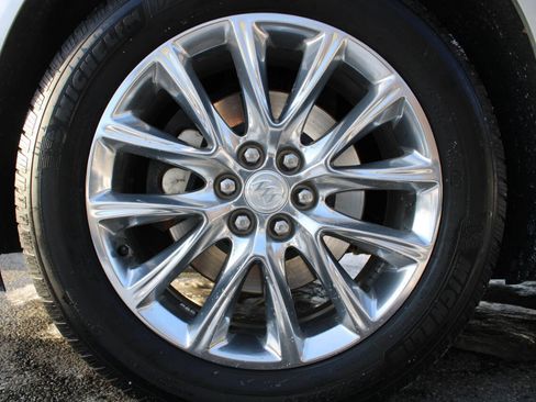 Used 2018 Buick Enclave Premium w/ Experience Buick Package image 21