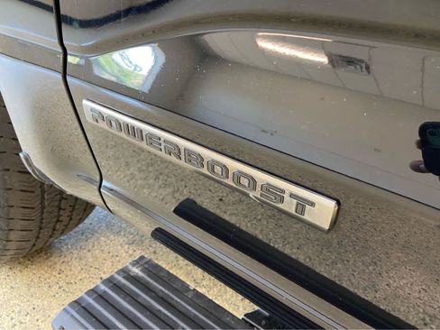 Used 2022 Ford F150 Platinum image 15