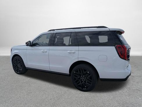 New 2026 Ford Expedition Platinum image 5