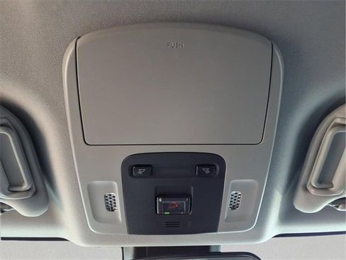 Used 2021 Toyota Camry LE image 21