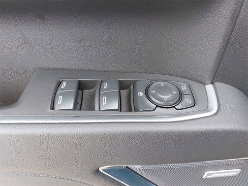 Used 2024 Chevrolet Silverado 1500 LT Trail Boss w/ Convenience Package II image 27