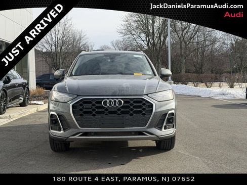 Used 2023 Audi Q5 2.0T Premium Plus w/ Premium Plus Package image 2