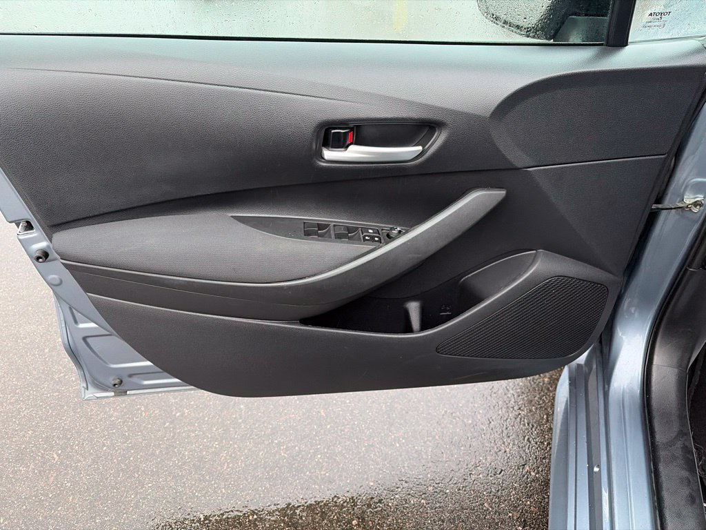 Used 2021 Toyota Corolla LE FWD image 21