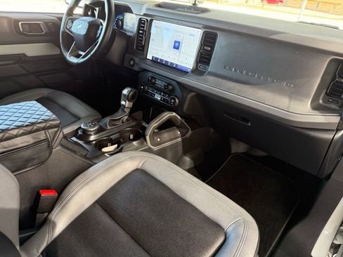 Used 2024 Ford Bronco Big Bend image 11