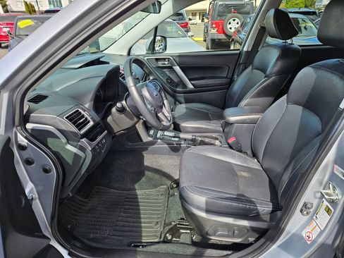 Used 2018 Subaru Forester 2.5i Limited AWD/4WD image 12
