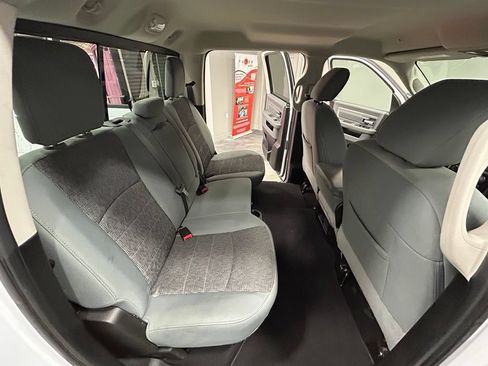 Used 2019 RAM 1500 Big Horn AWD/4WD image 40