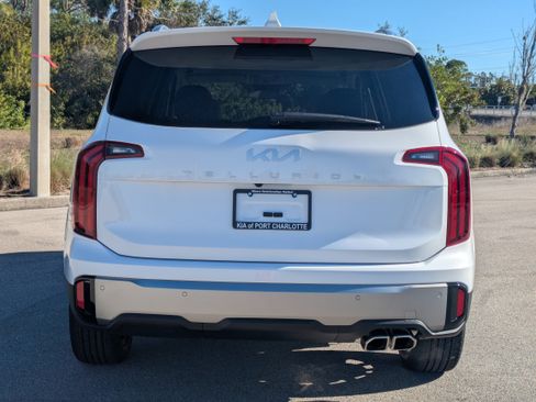 New 2025 Kia Telluride S image 6