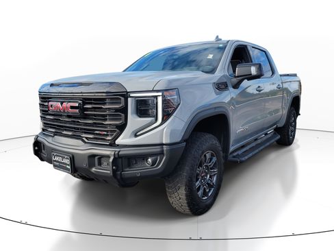 Used 2024 GMC Sierra 1500 AT4X image 3