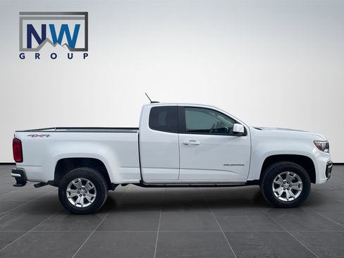 Used 2021 Chevrolet Colorado LT image 30