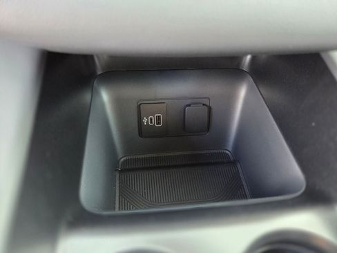 New 2026 Ford Explorer Active RWD image 26