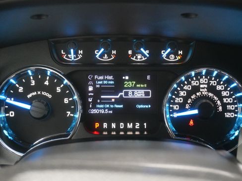 Used 2013 Ford F150 XLT w/ Mid Equipment Group image 16