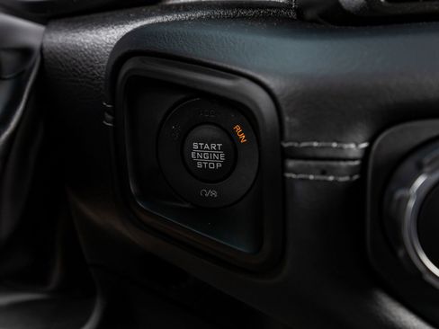 Used 2025 Jeep Gladiator Rubicon image 22