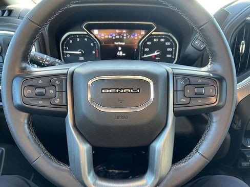 Used 2022 GMC Sierra 1500 Denali w/ Denali Premium Package image 15