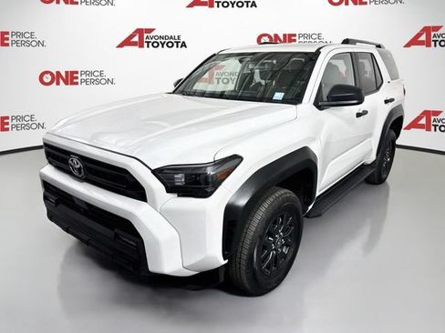 Certified 2025 Toyota 4Runner SR5 AWD/4WD image 4
