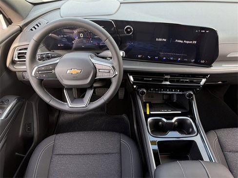 New 2026 Chevrolet Traverse LT w/ Driver Confidence Package image 11