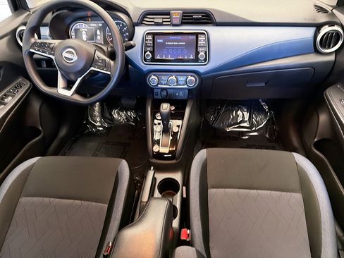 Used 2025 Nissan Versa SV FWD image 12