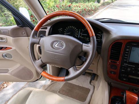 Used 2001 Lexus LX 470 4WD image 39