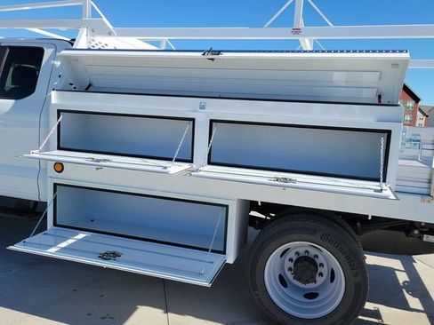 New 2026 Ford F550 4x4 Supercab Super Duty image 11