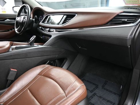 Used 2018 Buick Enclave Avenir w/ Avenir Technology Package image 47