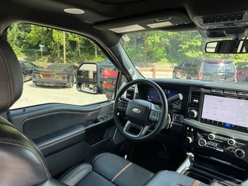 Used 2024 Ford F250 Platinum AWD/4WD image 82
