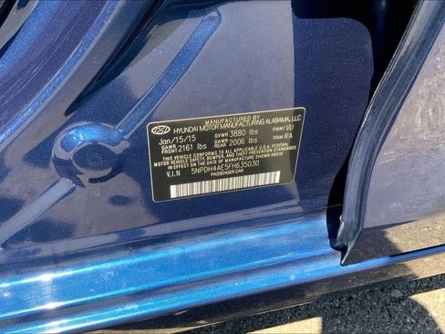 Used 2015 Hyundai Elantra SE FWD image 16