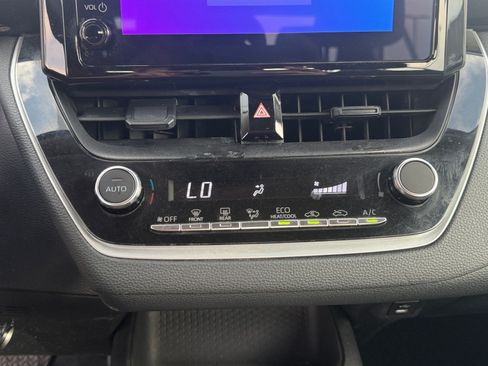 Certified 2025 Toyota Corolla LE FWD image 12