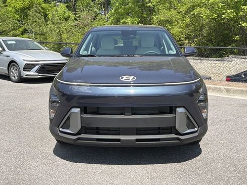 New 2026 Hyundai Kona SE FWD image 2