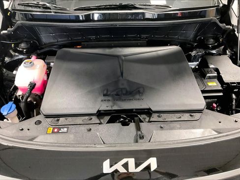 Used 2024 Kia Niro Wind w/ Wind Preserve Package FWD image 28