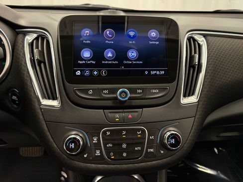 Used 2020 Chevrolet Malibu LT image 14