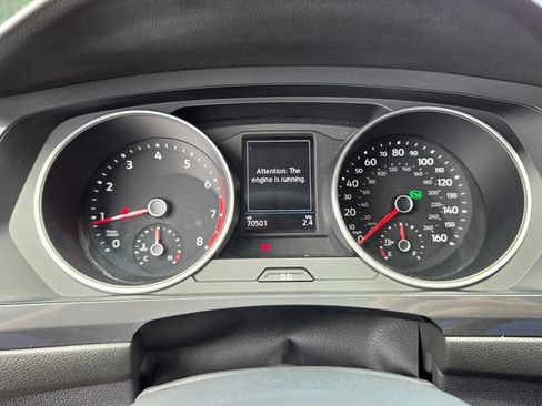 Used 2020 Volkswagen Tiguan SE AWD/4WD image 26