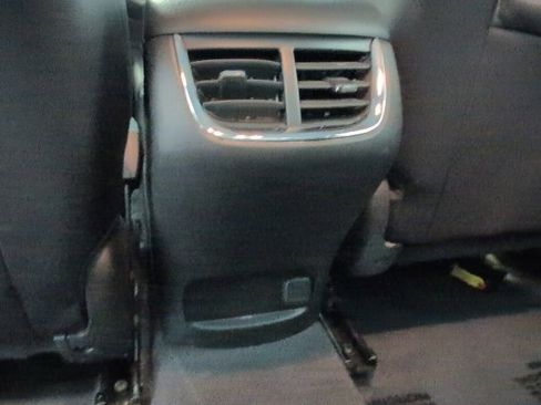 Used 2022 Chevrolet Malibu LT FWD image 29