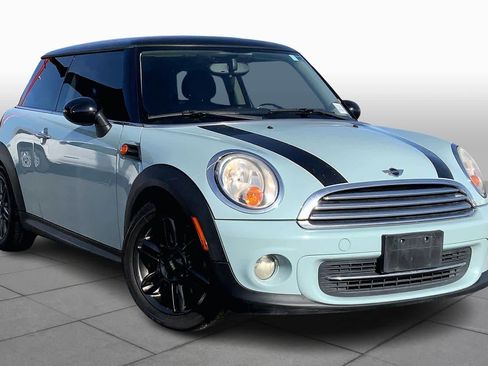 Used 2011 MINI Cooper Hardtop image 3