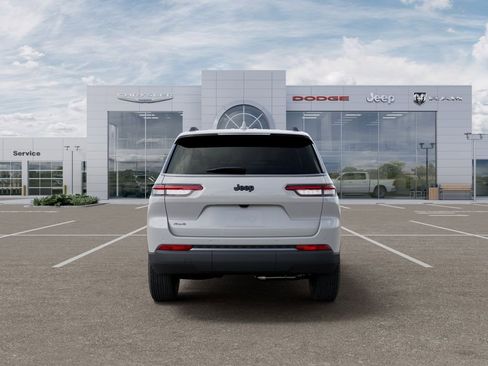 New 2026 Jeep Grand Cherokee L 4WD image 7