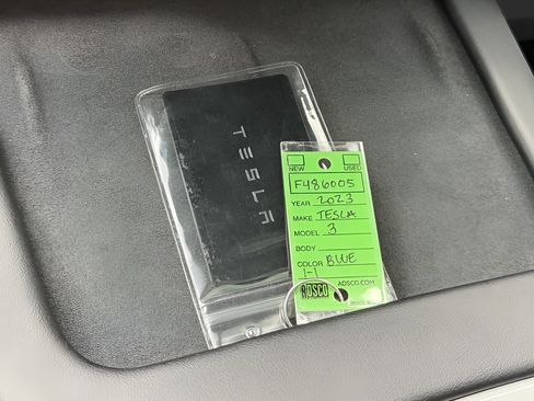 Used 2023 Tesla Model 3 Standard Range RWD image 59