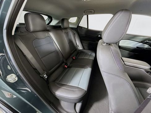 New 2026 Chevrolet Trax LT w/ LT Convenience Package FWD image 31
