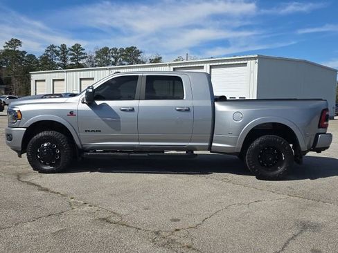 Used 2023 RAM 3500 Limited image 2