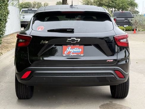 New 2026 Chevrolet Trax RS image 5