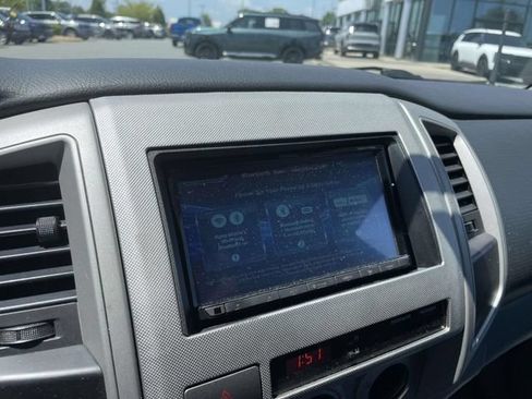 Used 2011 Toyota Tacoma PreRunner w/ SR5 Pkg #2 RWD image 26