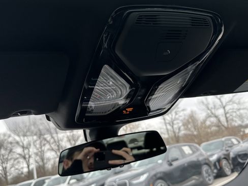 Used 2017 BMW 540i xDrive image 28