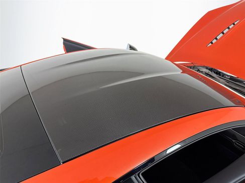 Used 2025 Aston Martin V8 Vantage Coupe image 39