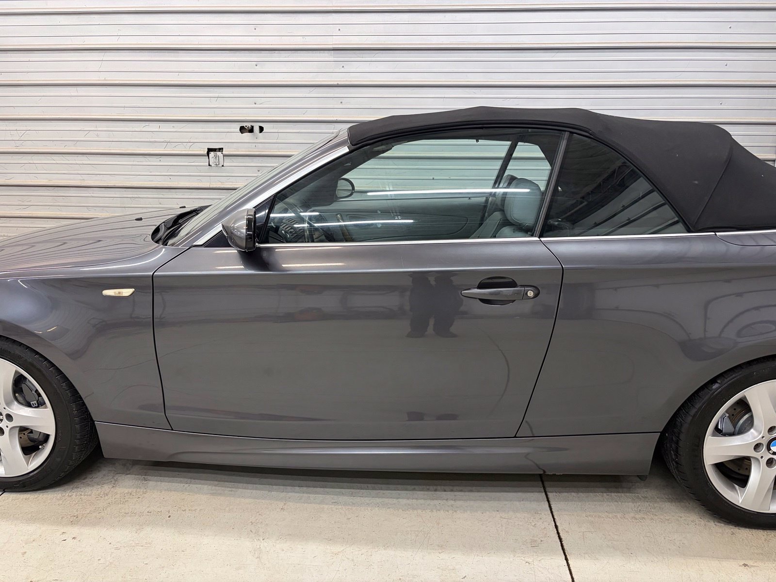 Used 2008 BMW 135i Convertible RWD image 7
