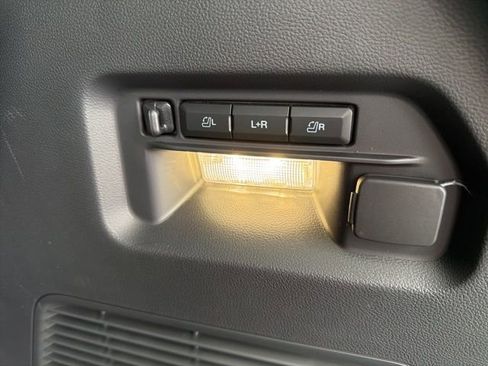 New 2026 Ford Explorer Platinum image 10