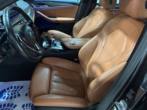 Used 2019 BMW 530i xDrive w/ Convenience Package AWD/4WD image 15
